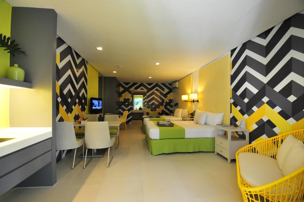 Astoria Boracay Hotel Balabag  Exterior photo