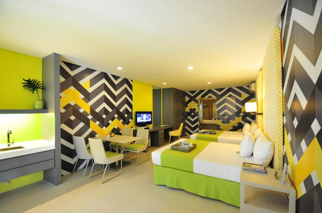 Astoria Boracay Hotel Balabag  Exterior photo