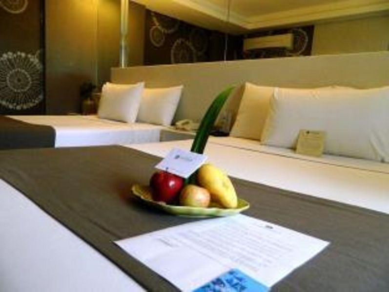 Astoria Boracay Hotel Balabag  Exterior photo
