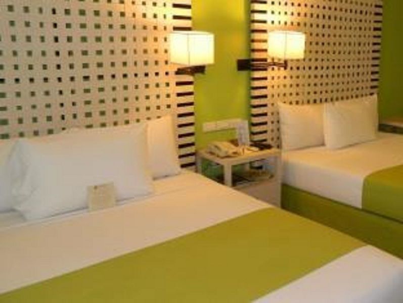 Astoria Boracay Hotel Balabag  Exterior photo